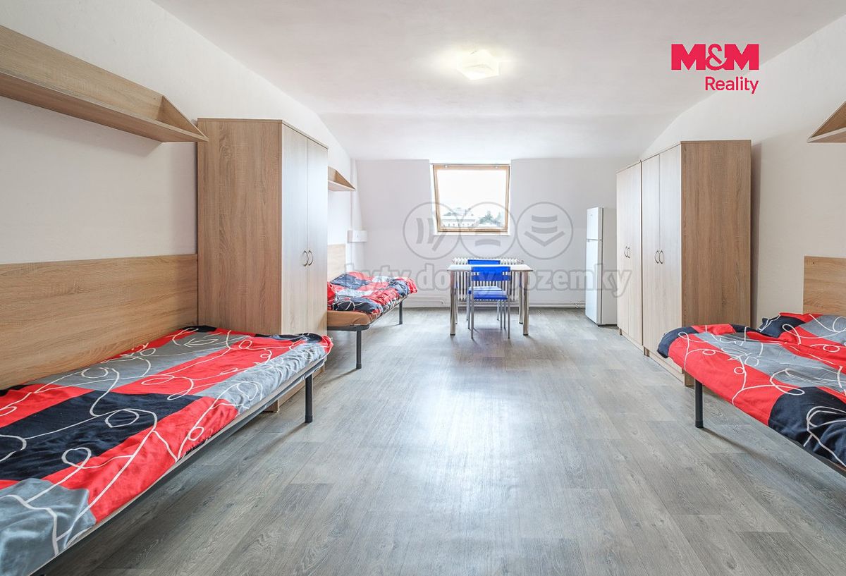 Prodej činžovního domu 1318 m² – fotografie 3
