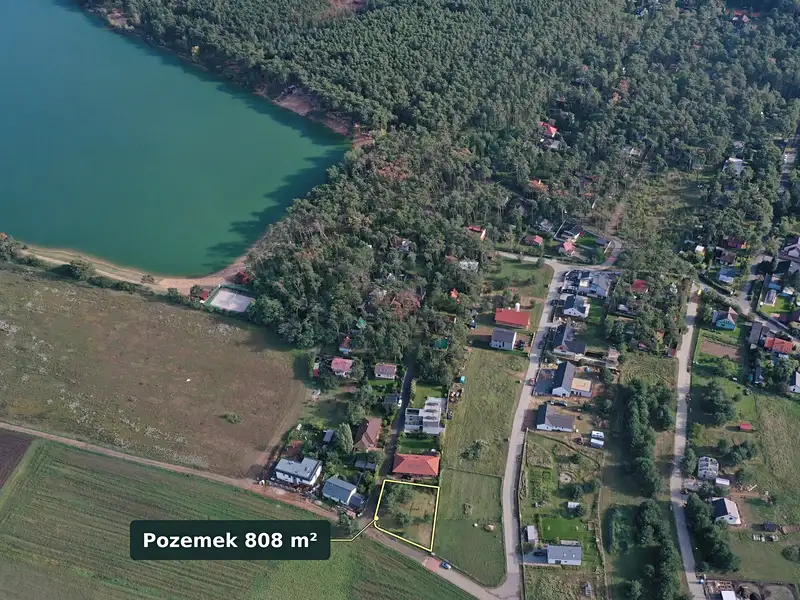 Prodej stavebního pozemku 808 m², Lhota – náhled fotky 2