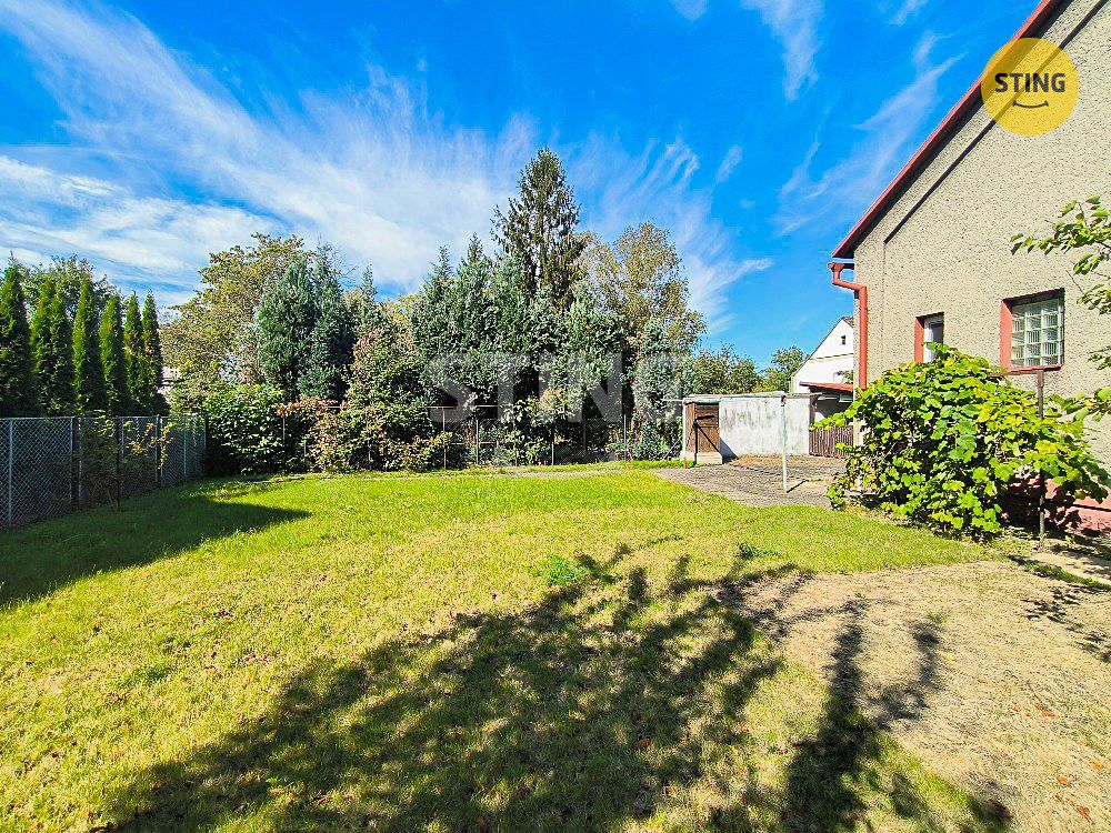 Prodej rodinného domu 230 m², pozemek 651 m² – fotografie 3