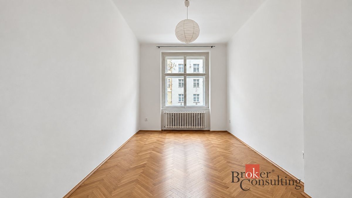 Pronájem bytu 2+1 72 m² – fotografie 4