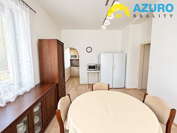 Pronájem bytu 3+kk, 89 m² (7 z 15)