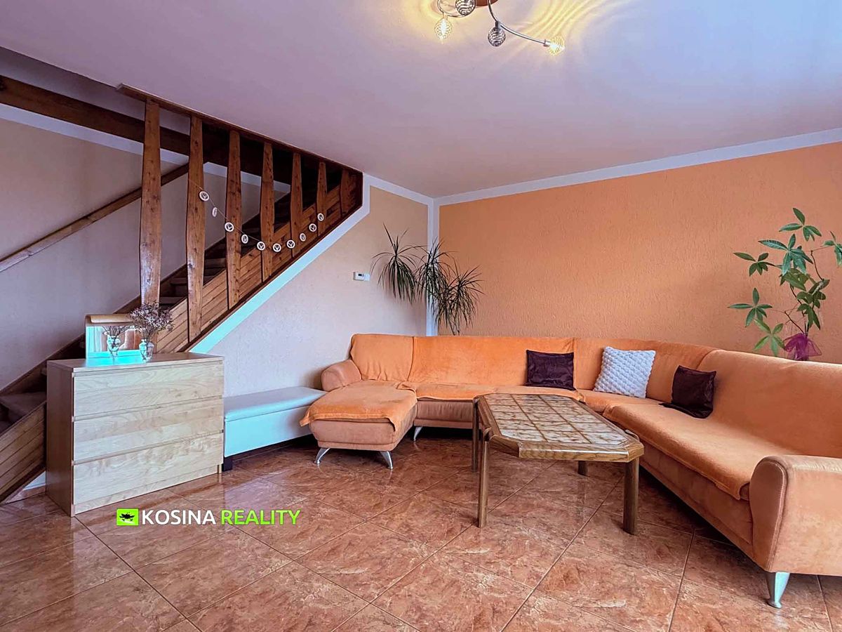 Prodej rodinného domu 170 m², pozemek 1054 m² – fotografie 5