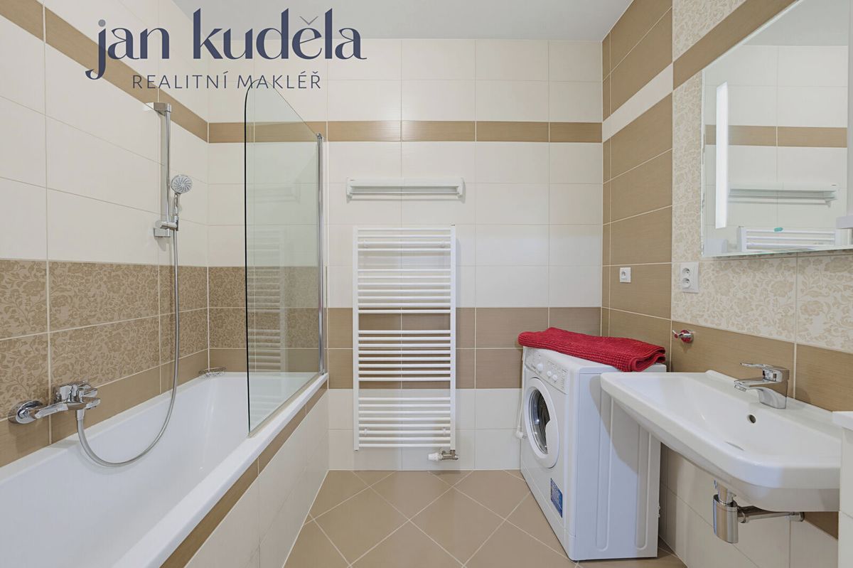 Pronájem bytu 2+kk 59 m² – fotografie 2