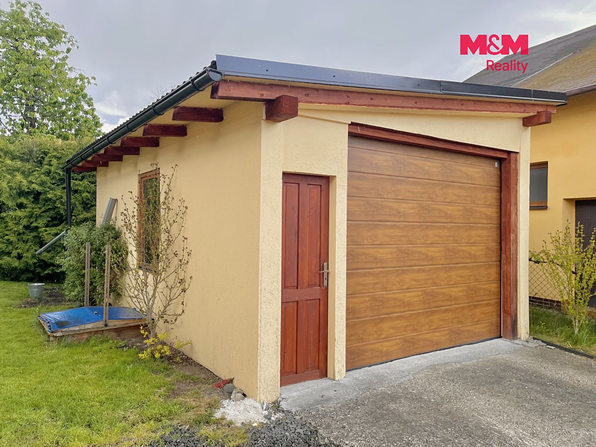Prodej rodinného domu 199 m², pozemek 1376 m² – fotografie 5