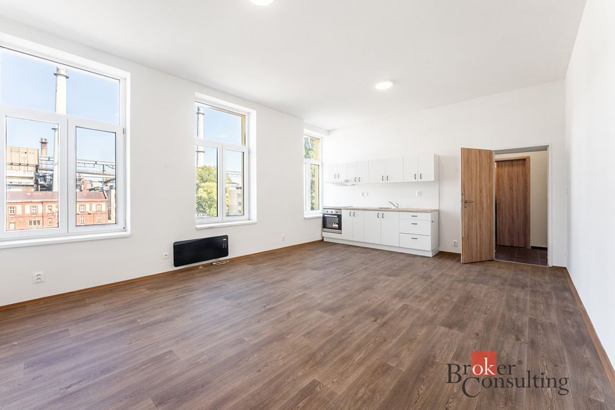 Prodej bytu 1+kk 33 m², Ostrava – fotka 1 z 3