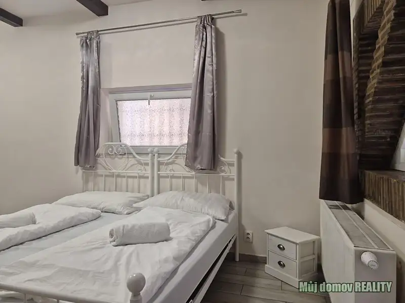 Pronájem bytu 1+kk 22 m², Praha – náhled fotky 2