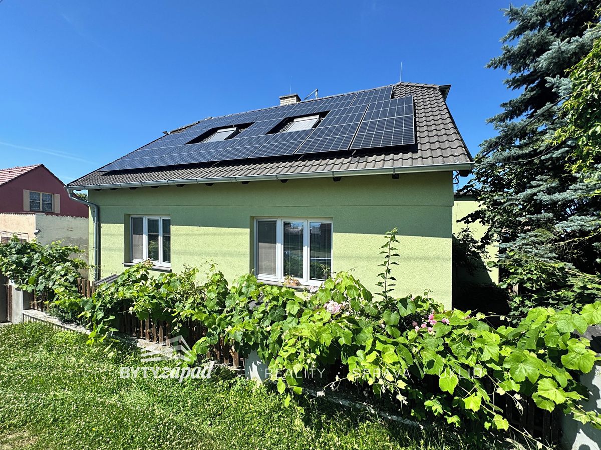 Prodej rodinného domu 180 m², pozemek 570 m²