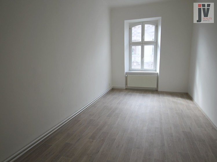 Квартира 4+1 в оренду, 137 м² (8 з 16)