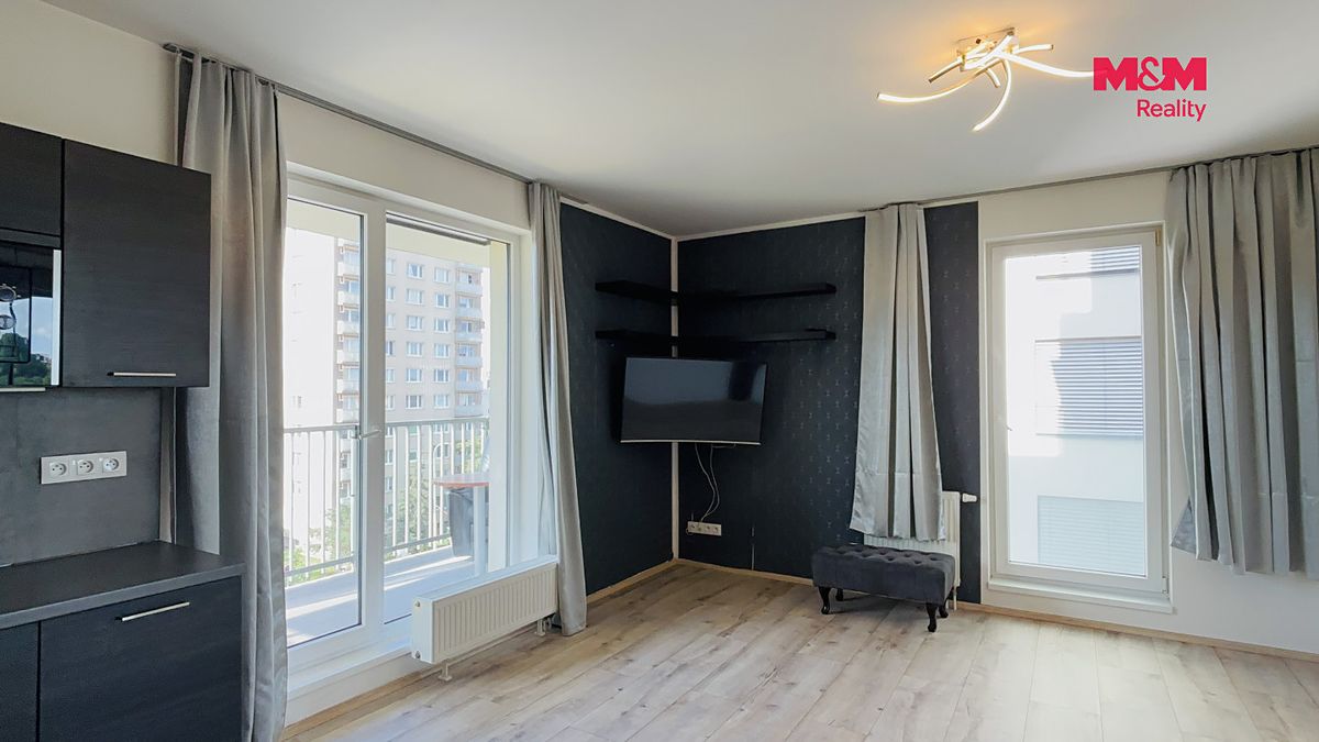 Pronájem bytu 1+kk 42 m² – fotografie 3