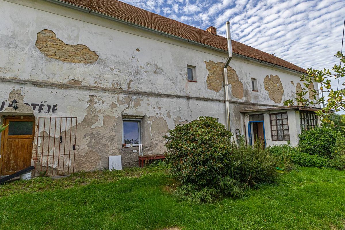 Prodej rodinného domu 185 m², pozemek 1805 m² – fotografie 4