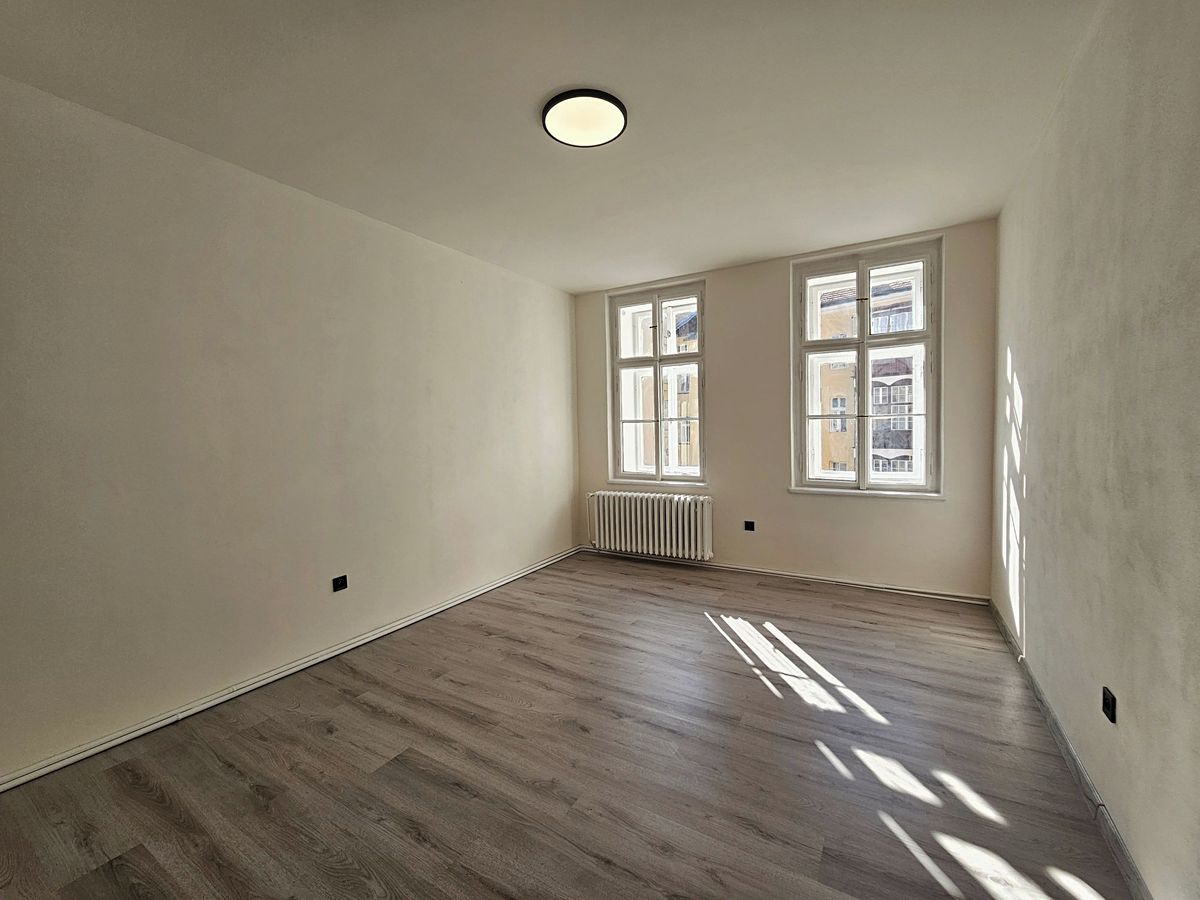 Pronájem bytu 4+1 100 m² – fotografie 2