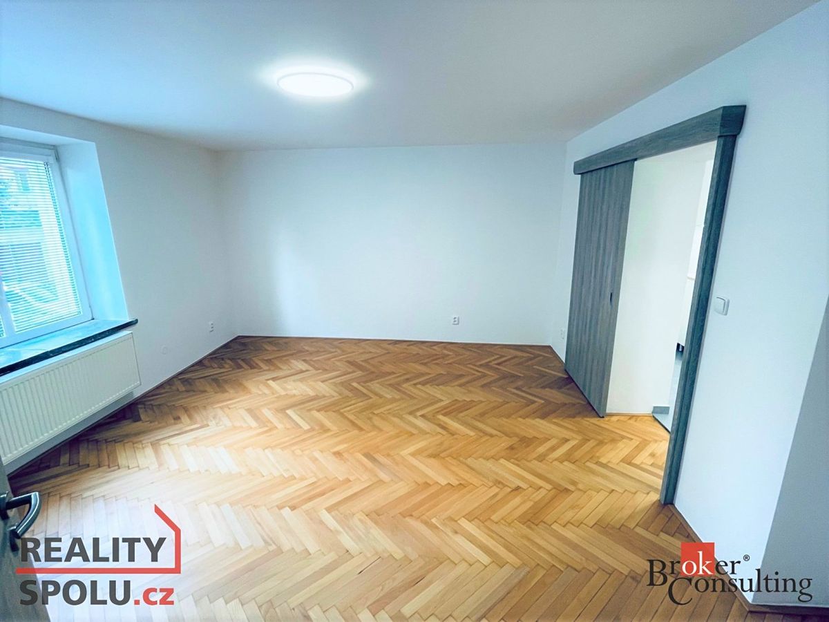 Pronájem bytu 2+1 63 m² – fotografie 2