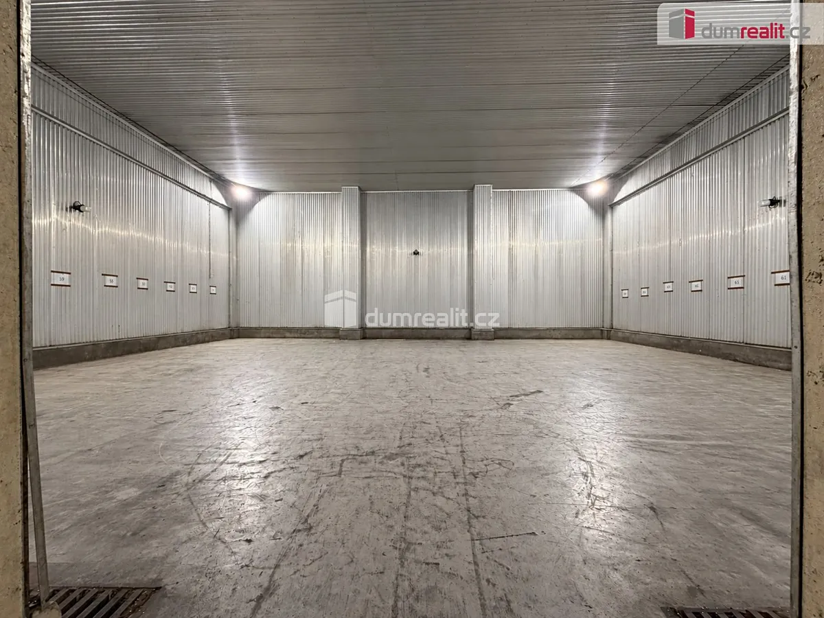 Pronájem skladového prostoru 250 m²