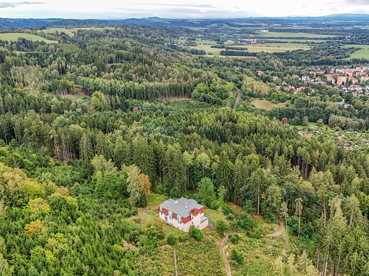 Комерційне приміщення на продаж, 899 м² (92 з 100)