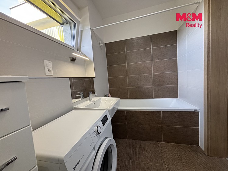 Квартира 1+kk в оренду, 42 м² (6 з 11)