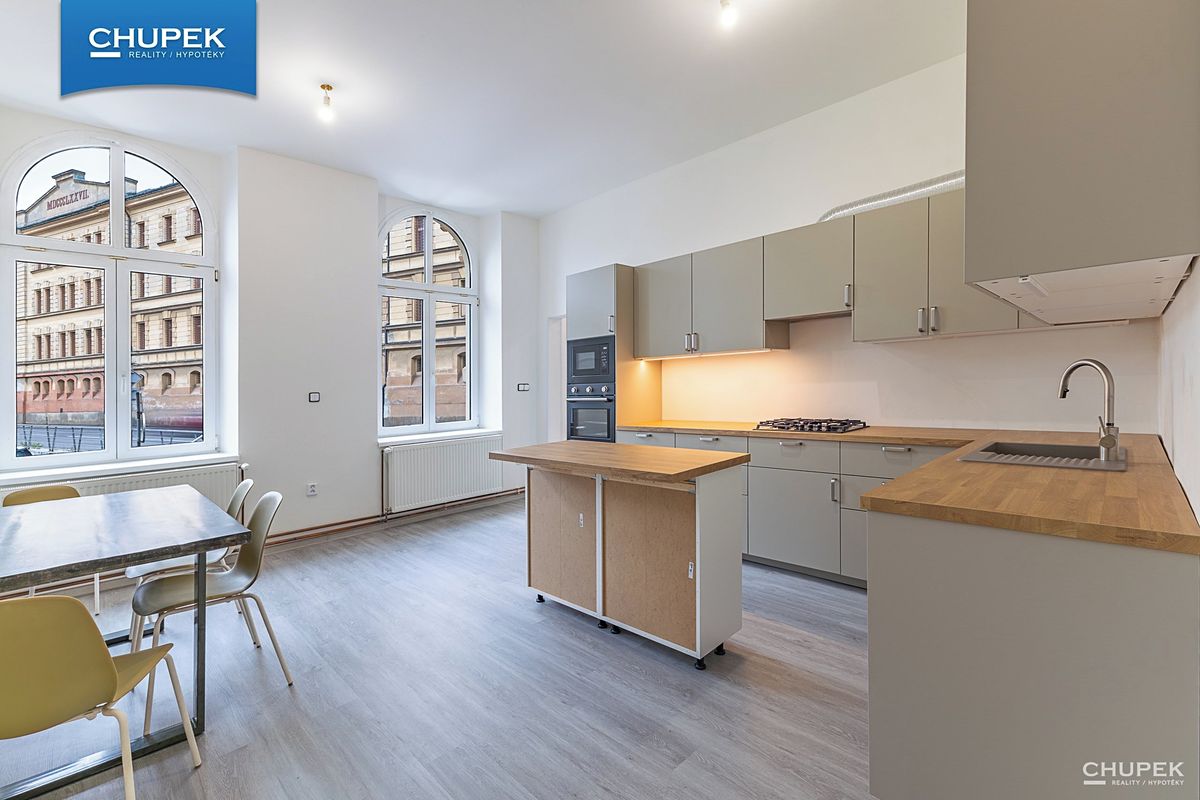 Pronájem bytu 4+1 130 m²