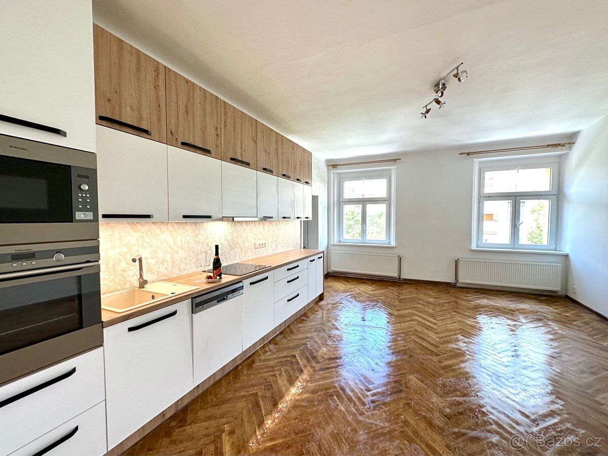 Pronájem bytu 2+kk 80 m²