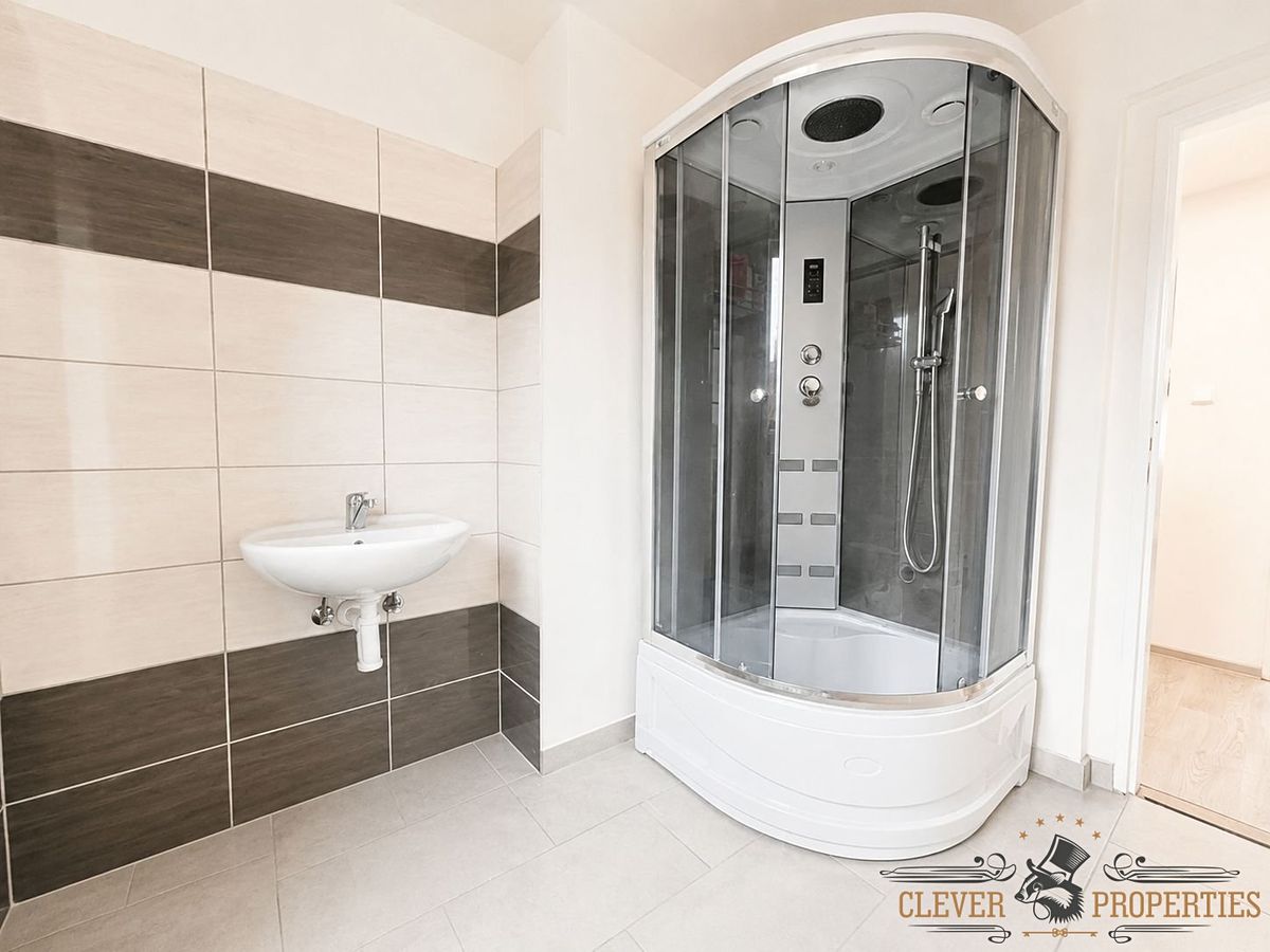 Pronájem bytu 2+kk 71 m² – fotografie 4