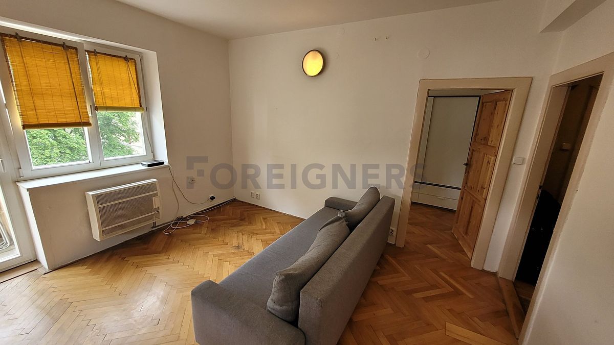 Pronájem bytu 2+kk 45 m² – fotografie 3