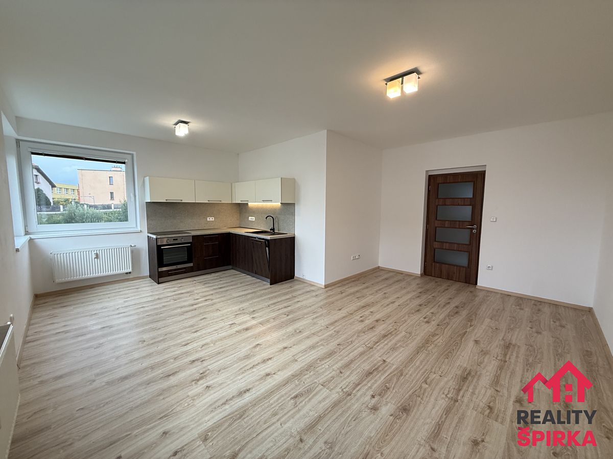 Pronájem bytu 4+kk 84 m² – fotografie 5