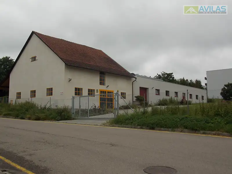 Pronájem skladového prostoru 144 m², Benešov – náhled fotky 2