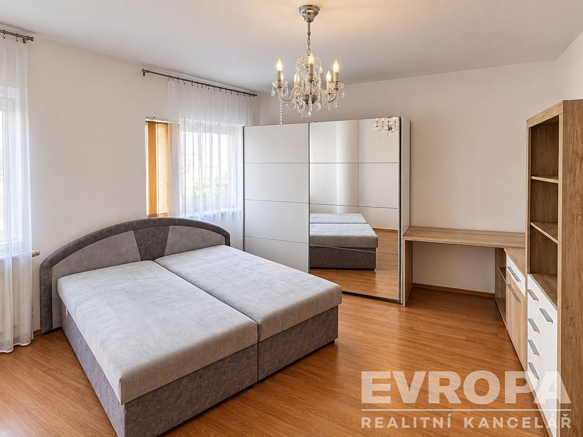 Pronájem bytu 3+kk 92 m² – fotografie 5