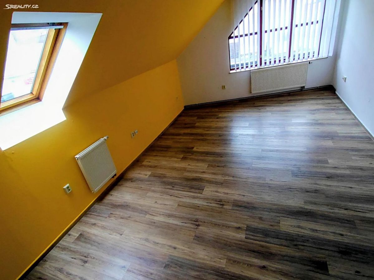 Pronájem bytu 3+kk 71 m² – fotografie 2