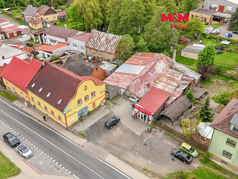 Prodej obchodního prostoru 845 m², Žlutice – náhled fotky 1