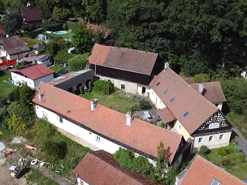 Prodej zemědělské usedlosti 960 m², pozemek 1161 m², Cheb – náhled fotky 3