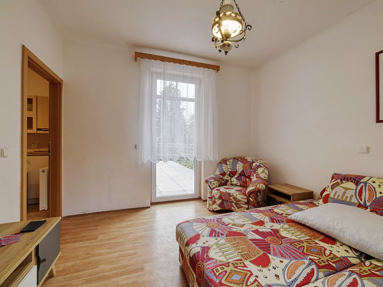 Комерційне приміщення на продаж, 899 м² (13 з 100)