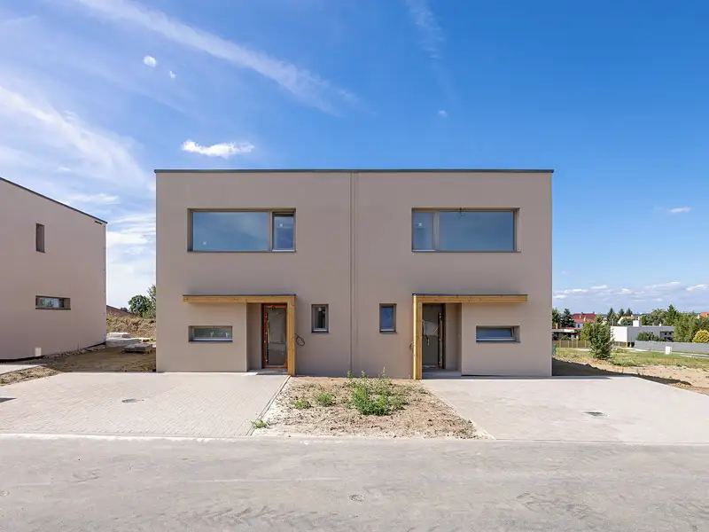 Prodej rodinného domu 116 m², pozemek 357 m², Sezemice – náhled fotky 2