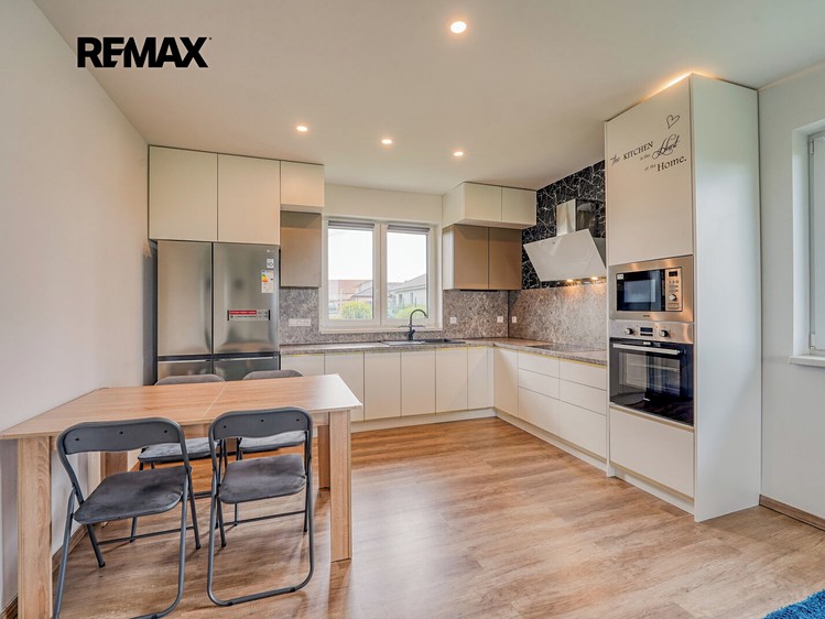 Prodej domu, 87 m² (3 z 18)