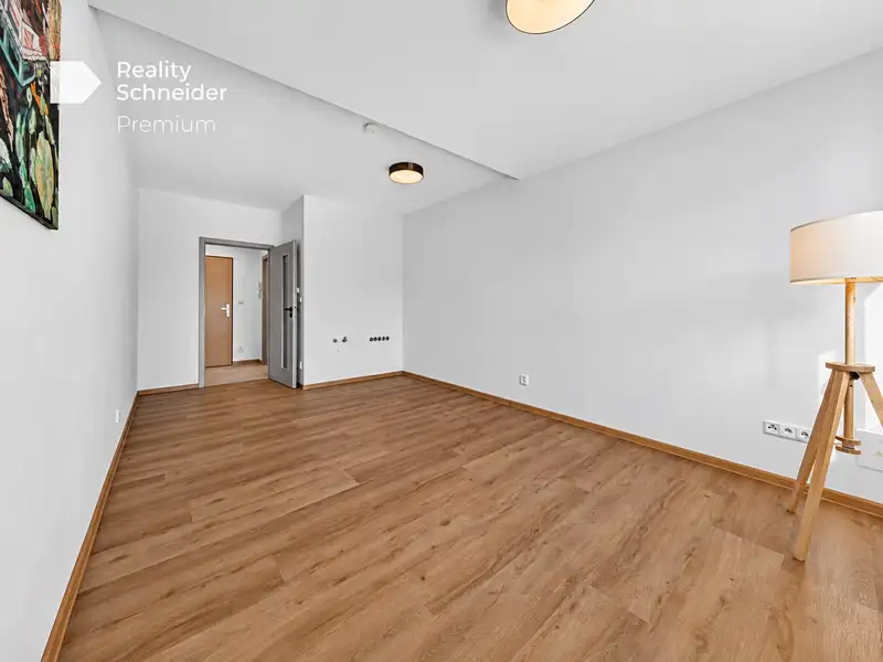 Prodej bytu 1+kk 26 m², Milovice – náhled fotky 2