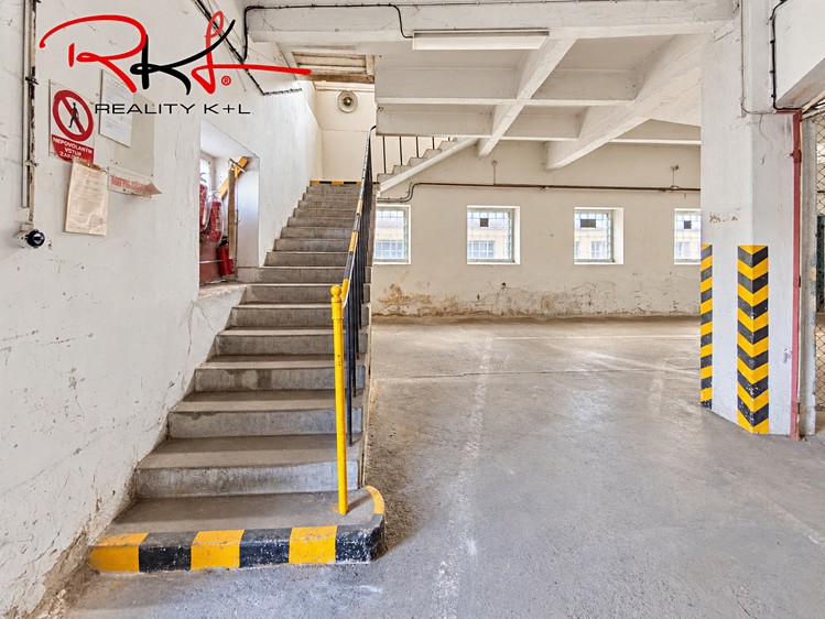 Комерційне приміщення в оренду, 1 787 м² (9 з 23)