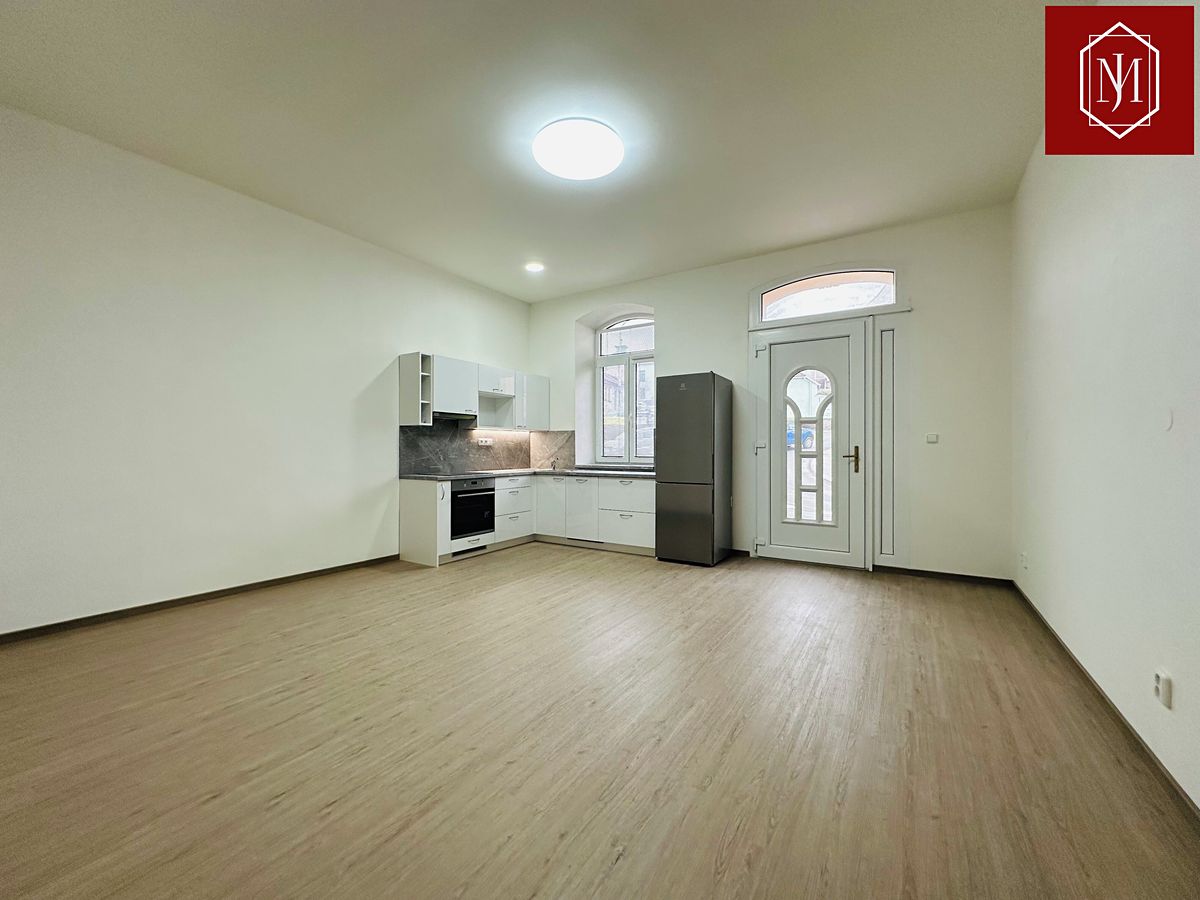 Pronájem bytu 1+kk 34 m²