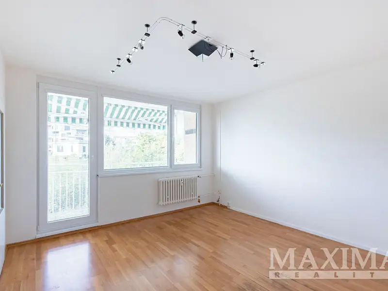Prodej bytu 3+1 76 m², Praha – náhled fotky 2