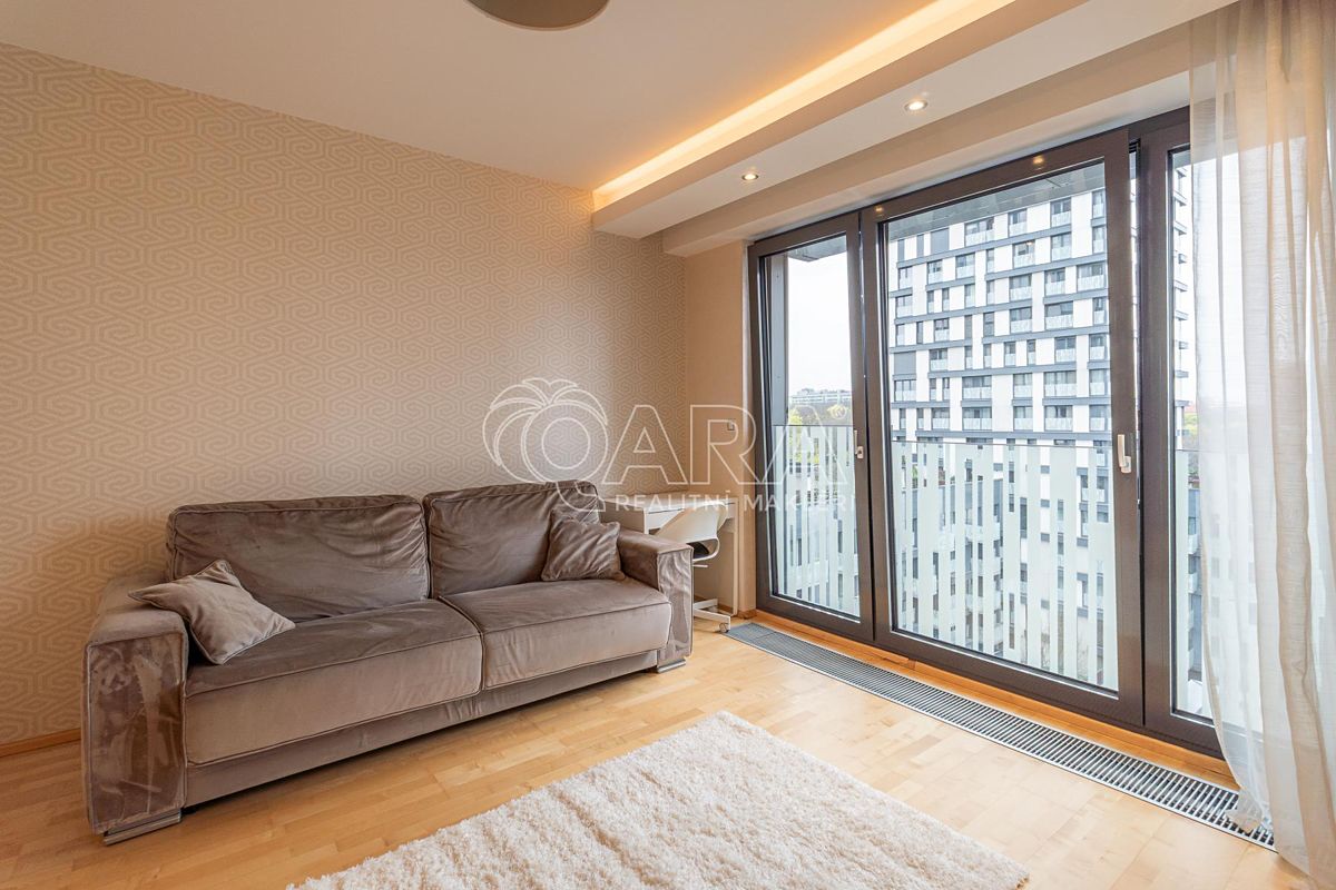 Pronájem bytu 1+kk 37 m² – fotografie 4