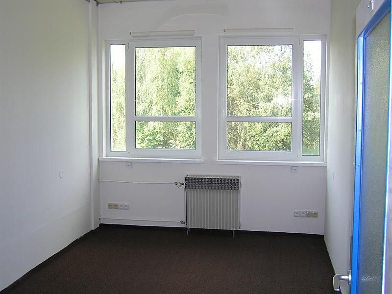 Pronájem kanceláře 14 m² – fotografie 4