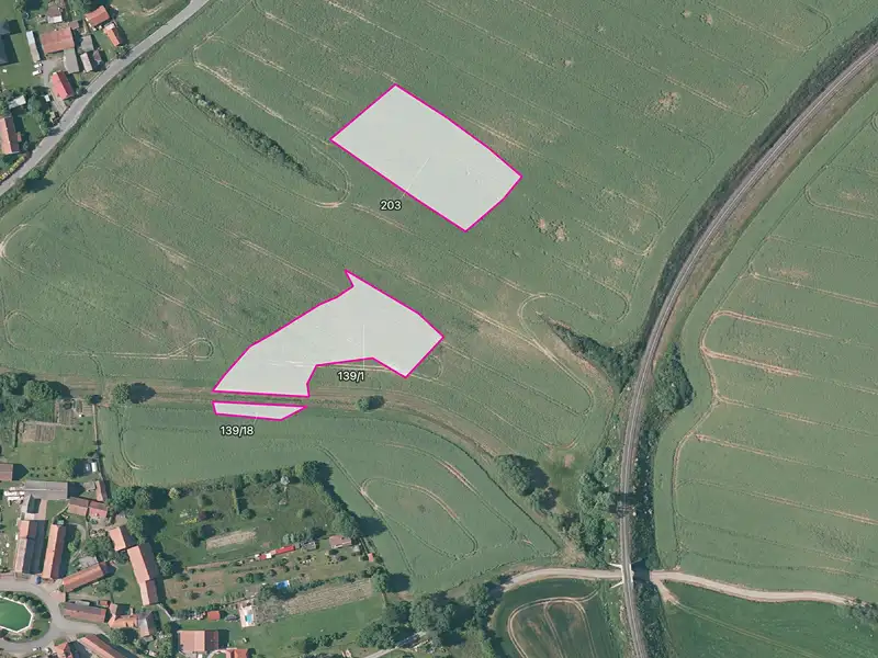 Prodej pole 11461 m², Mladotice – náhled fotky 1