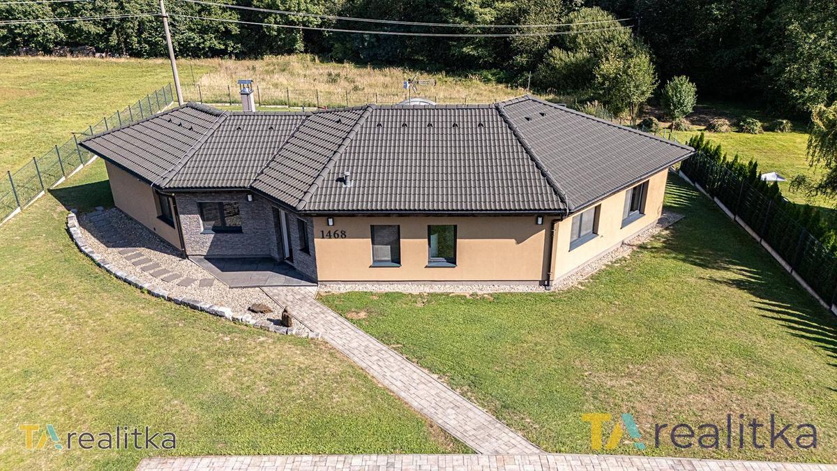 Prodej rodinného domu 125 m², pozemek 3774 m²