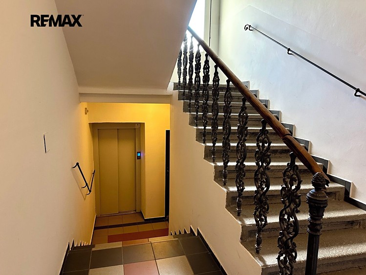 Prodej komerčního prostoru, 736 m² (18 z 34)