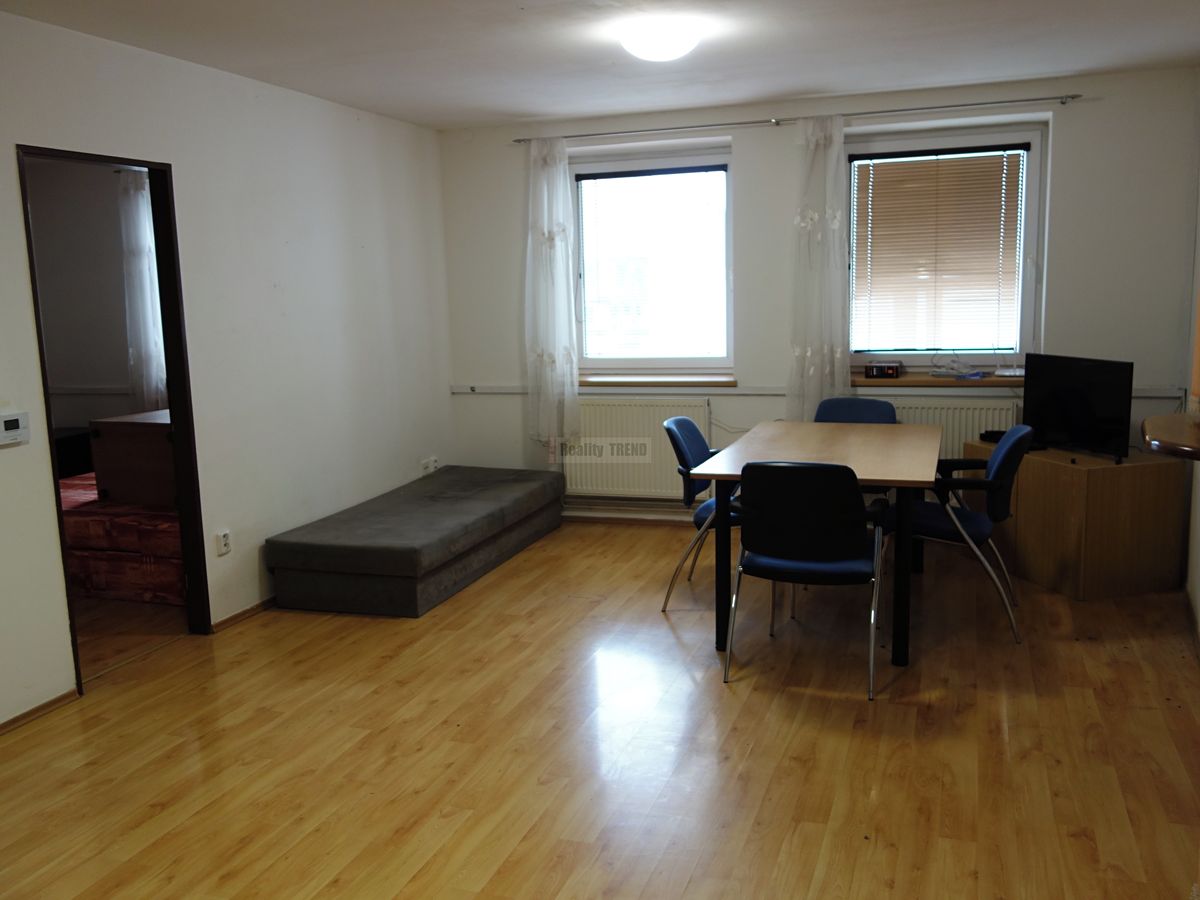 Pronájem bytu 3+1 85 m² – fotografie 4