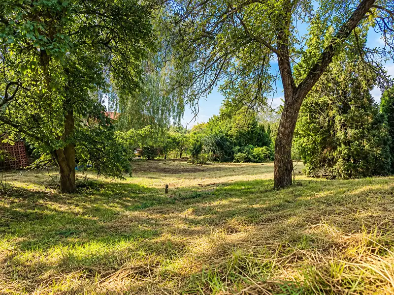 Prodej stavebního pozemku 401 m², Praha – náhled fotky 2