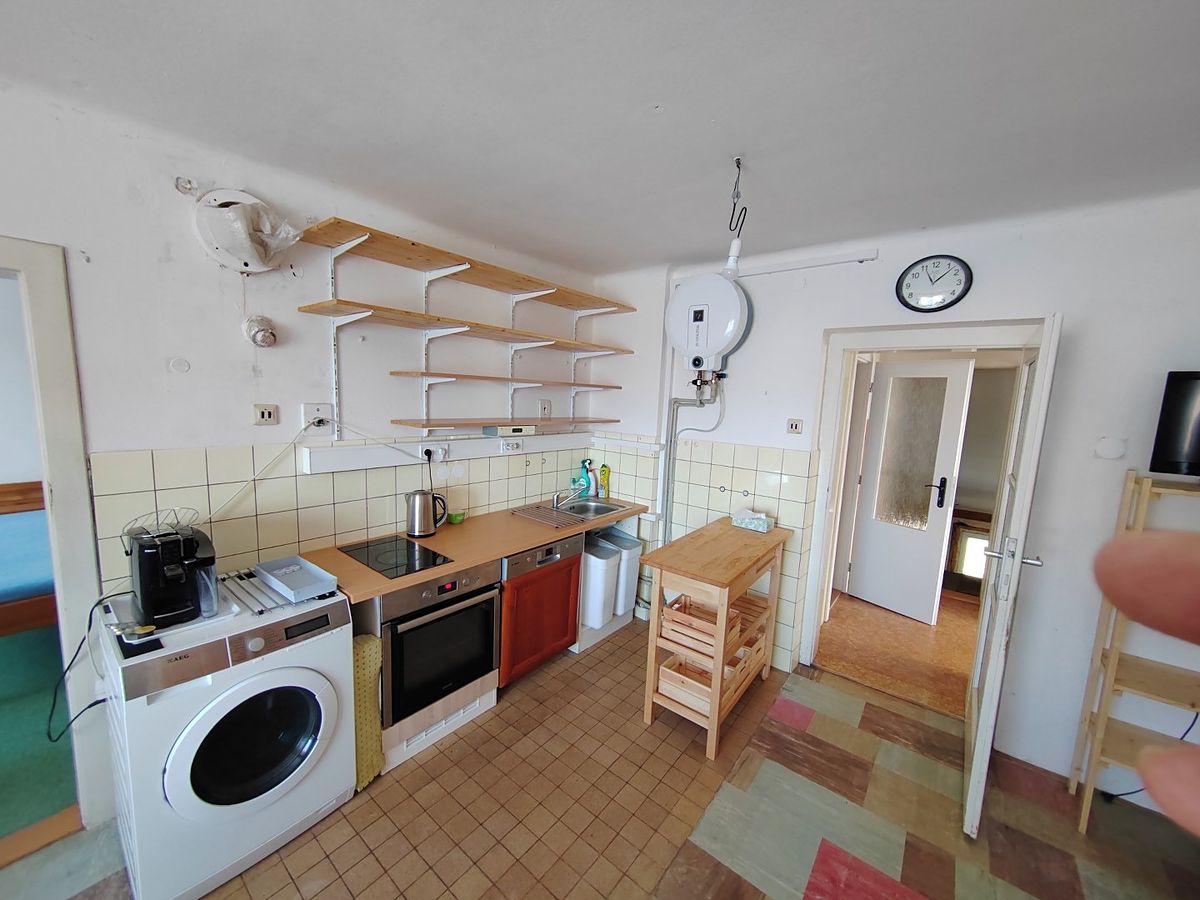 Pronájem bytu 2+kk 42 m² – fotografie 3