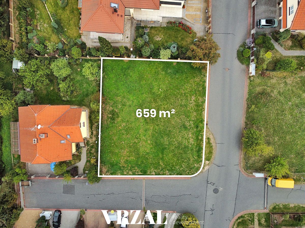 Prodej stavebního pozemku 659 m² – fotografie 3