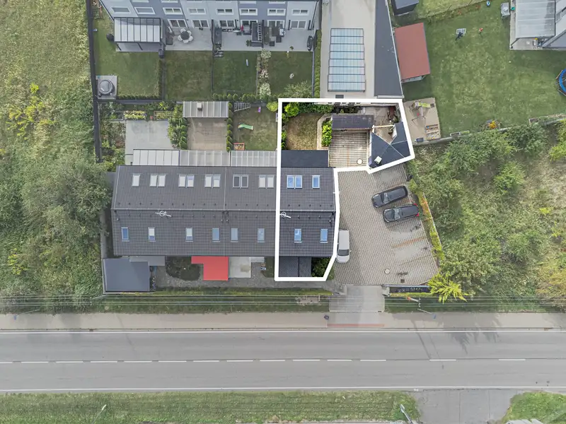 Prodej bytu 6 pokojů a více 163 m², Sulice – náhled fotky 2