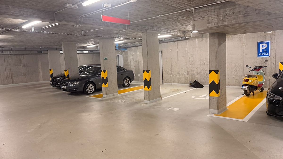 Prodej garáže 15 m² – fotografie 2