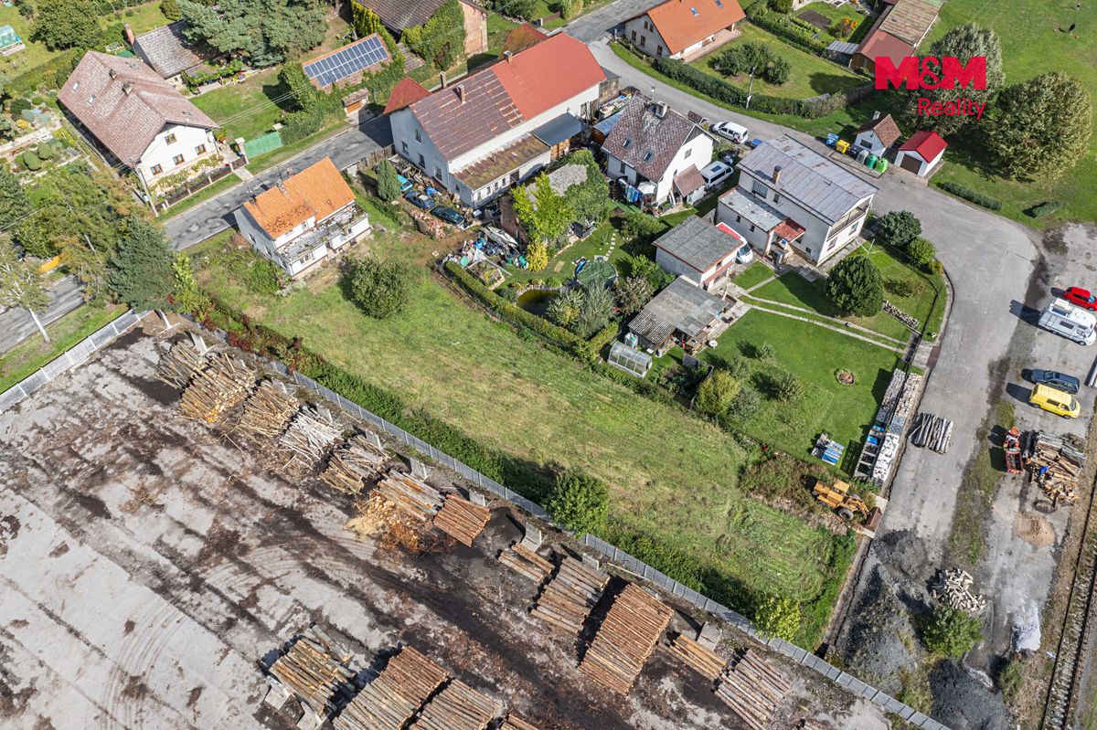 Prodej stavebního pozemku 1403 m² – fotografie 3