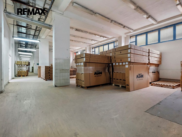 Комерційне приміщення в оренду, 3 200 м² (8 з 18)