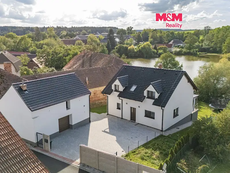 Prodej rodinného domu 144 m², pozemek 925 m², Kostelec – náhled fotky 1